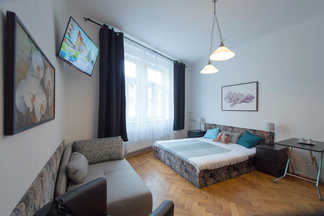 Modern Apartment Skolska 20 Прага Екстериор снимка